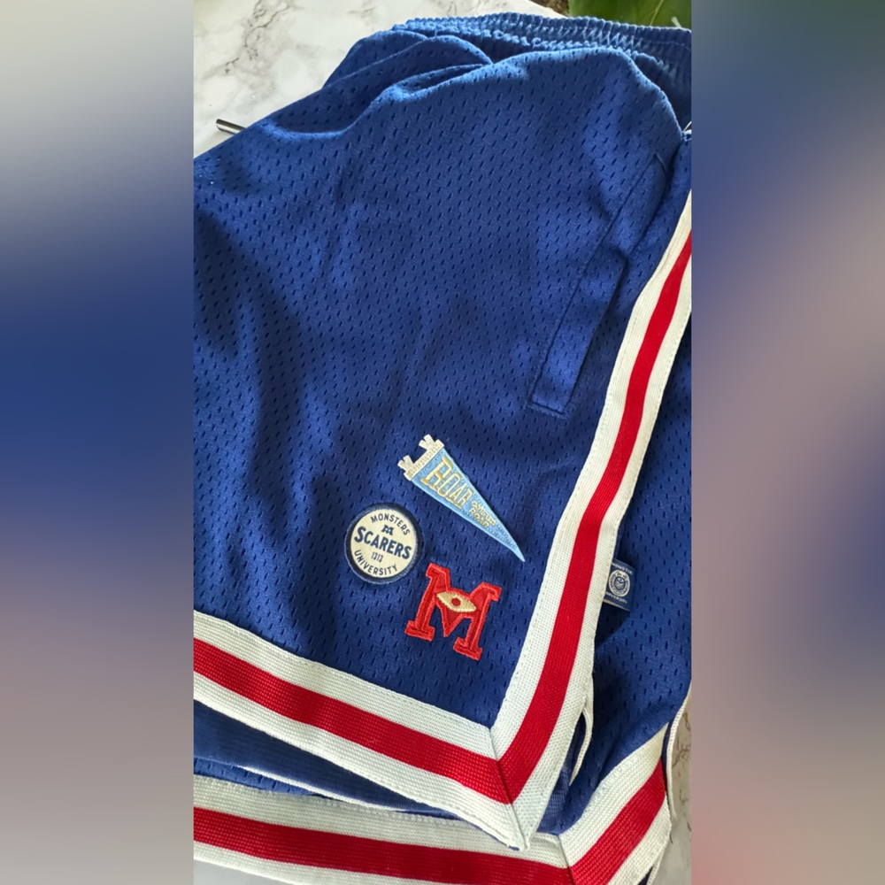 NWT Disney Parks Monsters Inc Monsters University Cheer Shorts XL - Picture 2 of 10